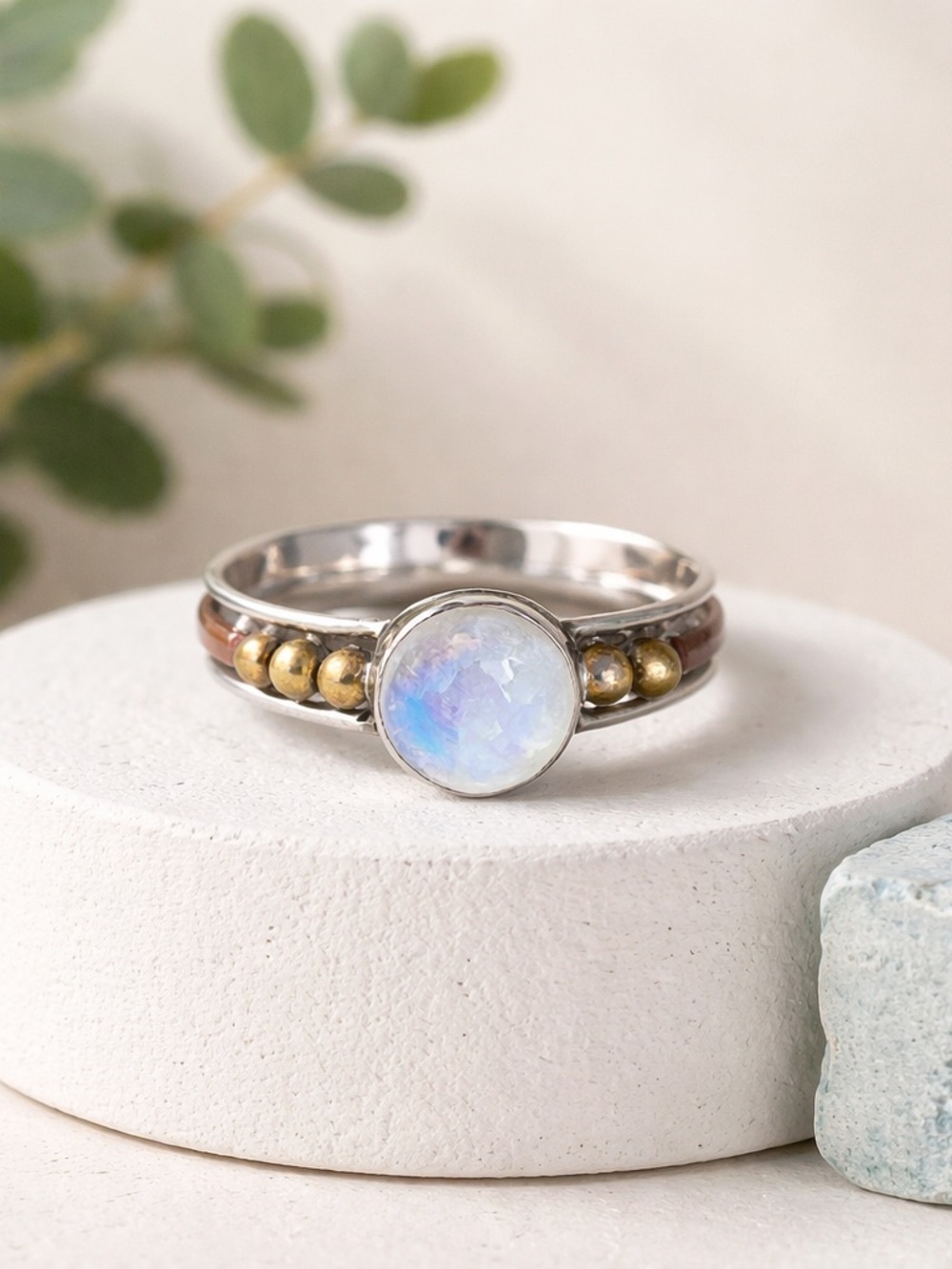 Moonstone Ring - Picture 8 of 9